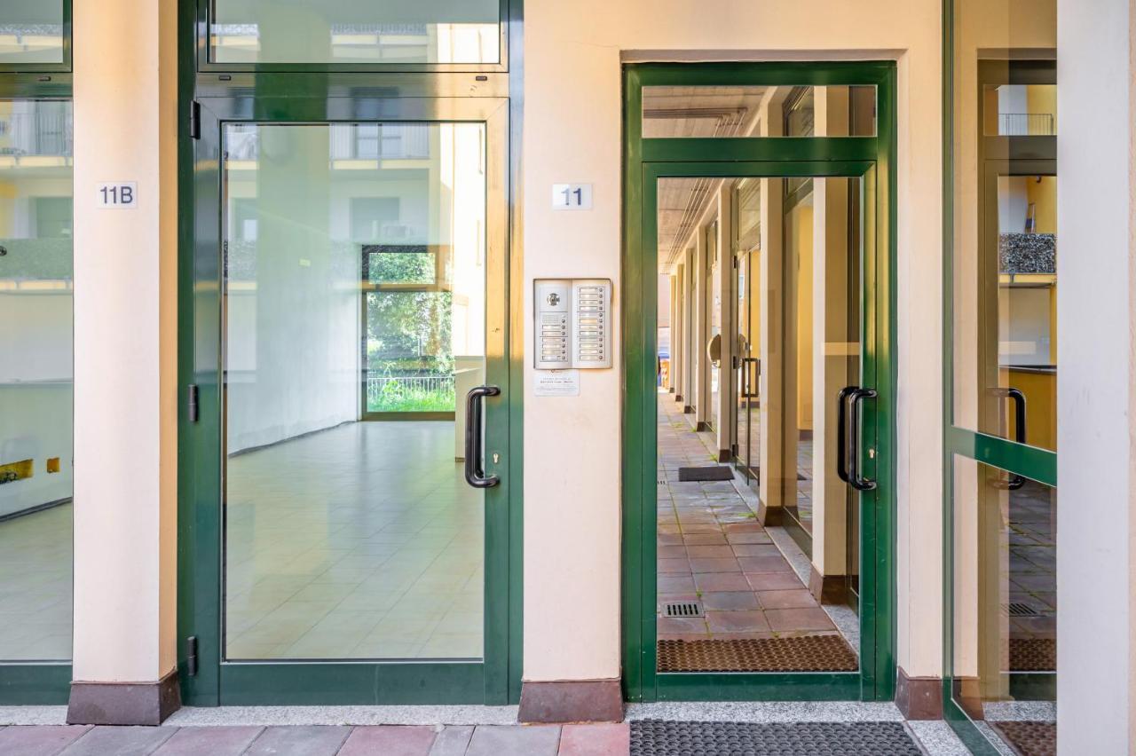 Parma Residential Apartment Con Balcone Exteriör bild